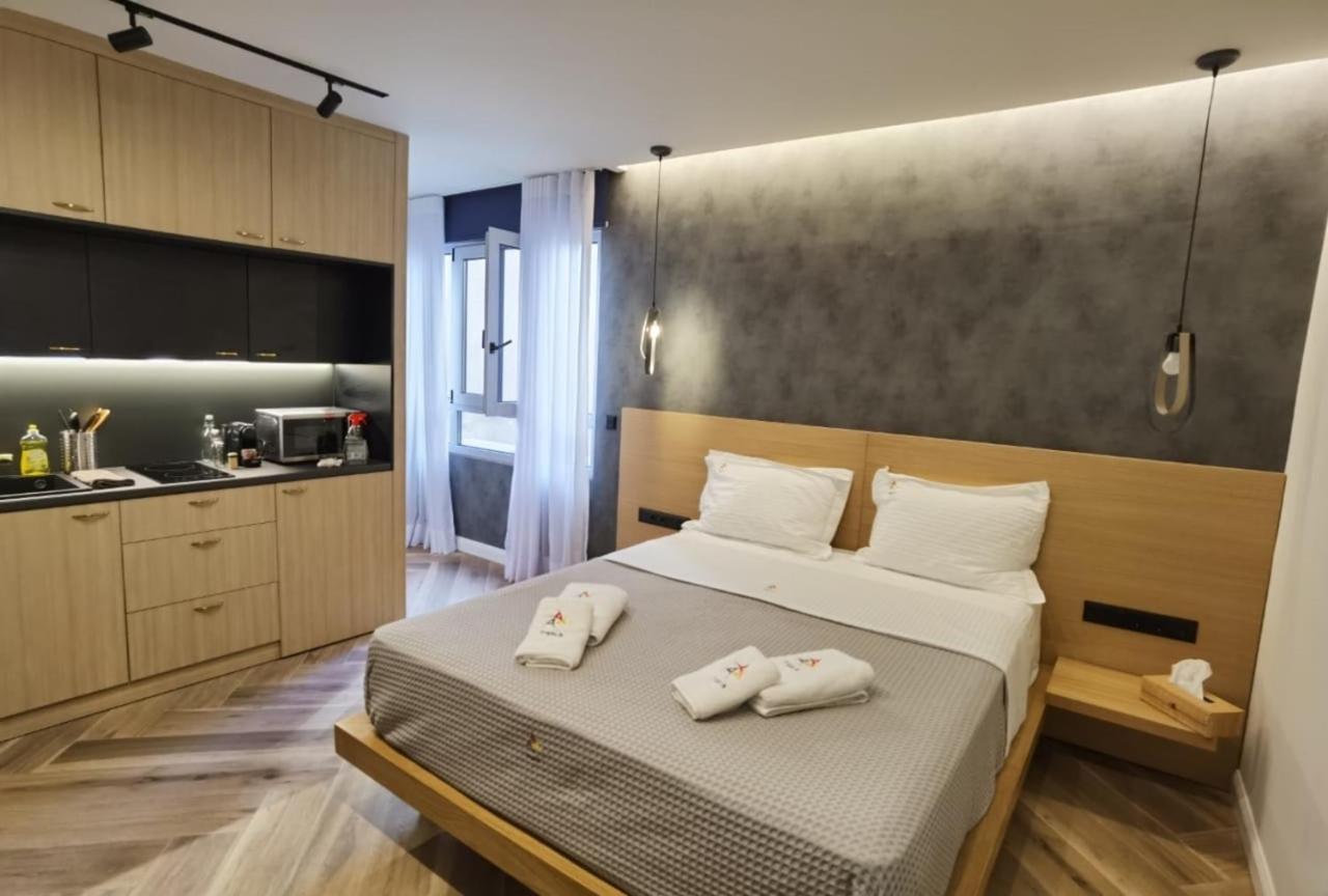 Triple A - Prime Location - Between Monastiraki & Syntagma Square-Free Parking! Афины Экстерьер фото